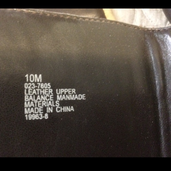 Brown boots leather Worthington size 10 .
Fits 9 to 10 - Picture 3 of 10